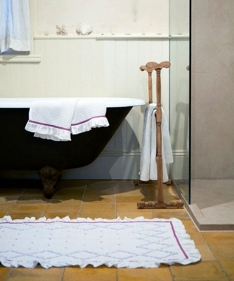 Jumbo Linen Frill Bathmat, Lilac